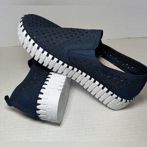 ILSE JACOBSEN navy blue leather slip ons.  NWOT